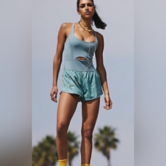 Free People Movement Righteous Runsie Onepiece in Eucalyptus Green ? size m - Picture 2 of 8